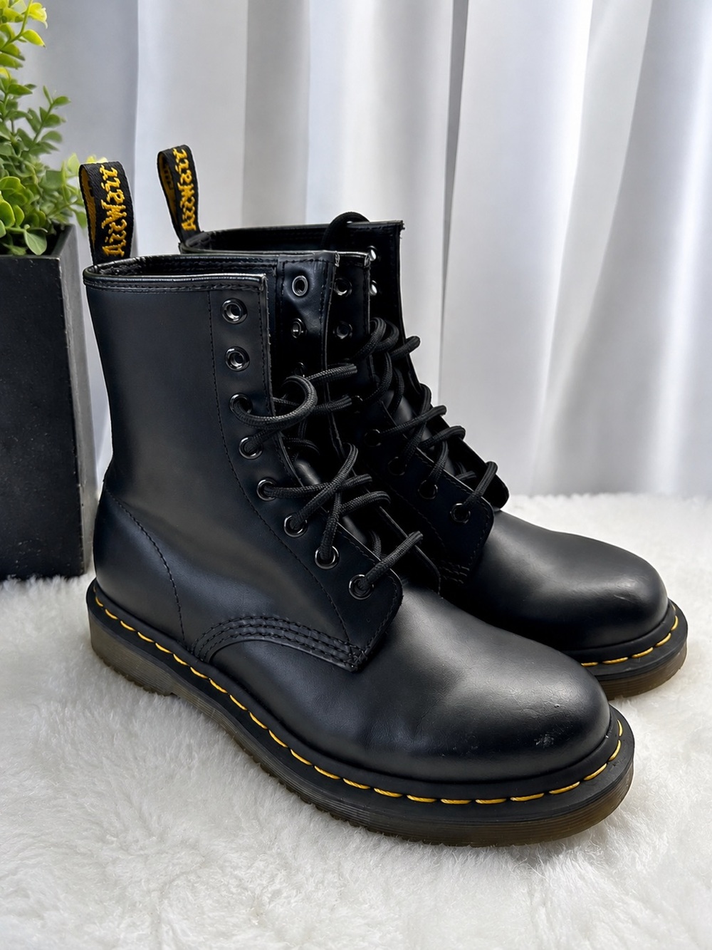 Dr. Martens 1460 Smooth Leather Black Combat Boots Size 7 - Picture 4 of 16